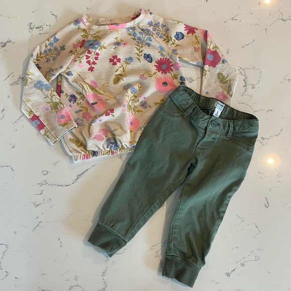 OshKosh B'gosh Other - Floral Top w/ Olive Pants